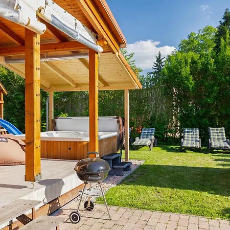 아파트 Hullam Nyaralo