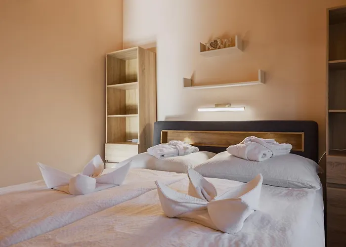 Appartement Hullam Nyaralo *