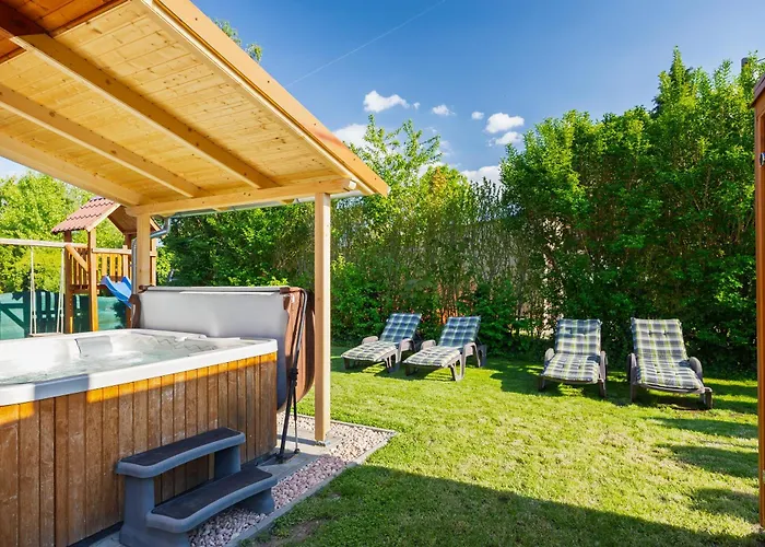 Hullam Nyaralo Balatonmáriafürdő