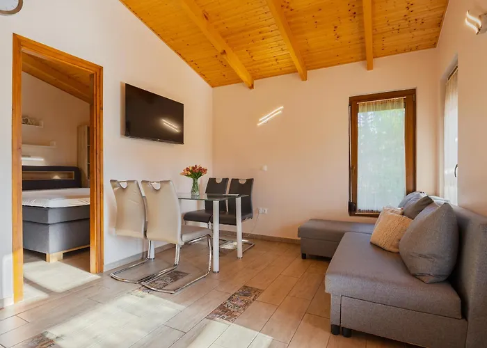 Appartement Hullam Nyaralo *